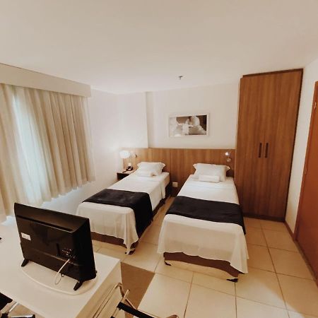 Suite Completa No Centro De 坎波斯多斯戈塔卡兹 外观 照片